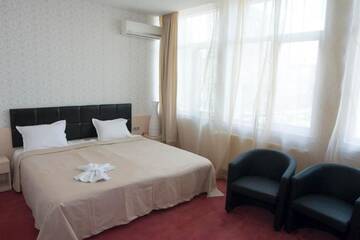 Фото номера Двухместный номер Делюкс с 1 кроватью Хостелы Eski Zaara Hostel г. Стара-Загора 7