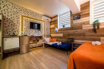 Фото номера Семейный номер Делюкс Апарт-отели Fox Rooms Aparthotel г. Стара-Загора 4