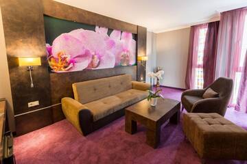Фото номера Стандартные апартаменты Отель Best Boutique Hotel г. Стара-Загора 6