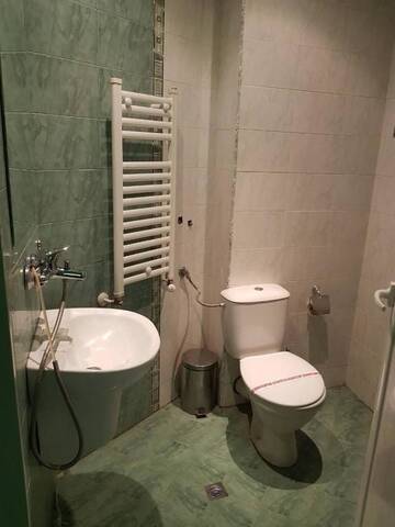Фото номера Двухместный номер с 2 отдельными кроватями Отель Hotel Rai г. Стара-Загора 10