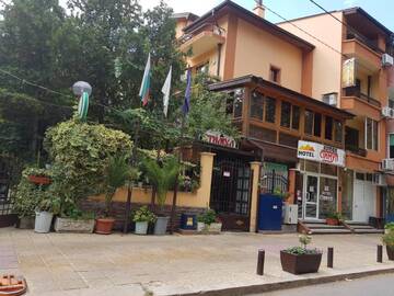 Фото Отель Hotel Rai г. Стара-Загора 1