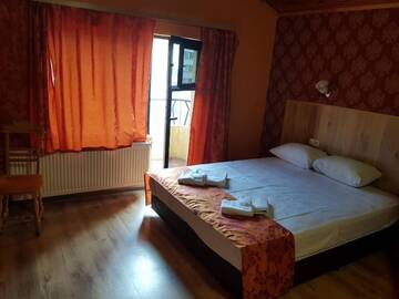 Фото номера Стандартный двухместный номер с 1 кроватью Отель Hotel Rai г. Стара-Загора 2