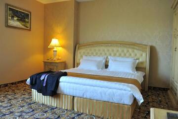 Фото номера Двухместный номер с 1 кроватью или 2 отдельными кроватями Отель Park Hotel Stara Zagora г. Стара-Загора 3