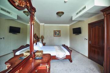 Фото номера Люкс с 1 спальней Отель Park Hotel Stara Zagora г. Стара-Загора 4
