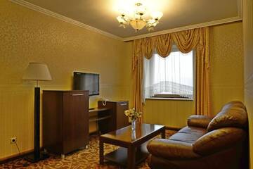 Фото номера Люкс с 1 спальней Отель Merian Palace Hotel г. Стара-Загора 4