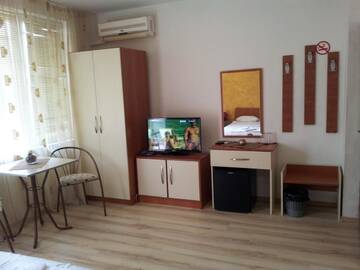 Фото номера Трехместный номер Отель Hotel Zara Rooms г. Стара-Загора 3