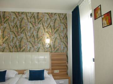 Фото номера Двухместный номер Делюкс с 1 кроватью Отель Hotel Zheleznik г. Стара-Загора 5