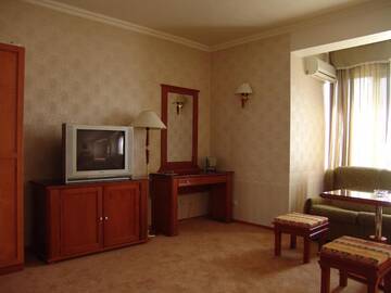 Фото номера Полулюкс Отель Hotel Zheleznik г. Стара-Загора 4