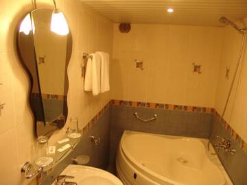 Фото номера Полулюкс Отель Hotel Zheleznik г. Стара-Загора 7